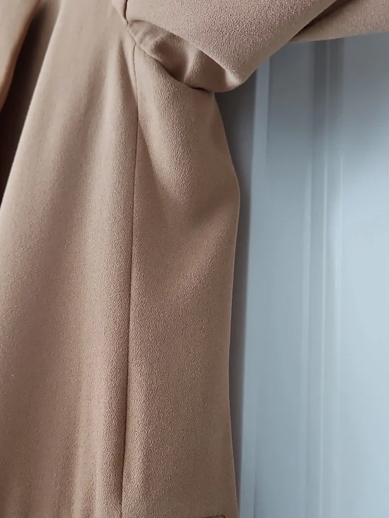 Cozy Casual Tan Roll-Tab Blazer Small (4-6) - Picture 9 of 9